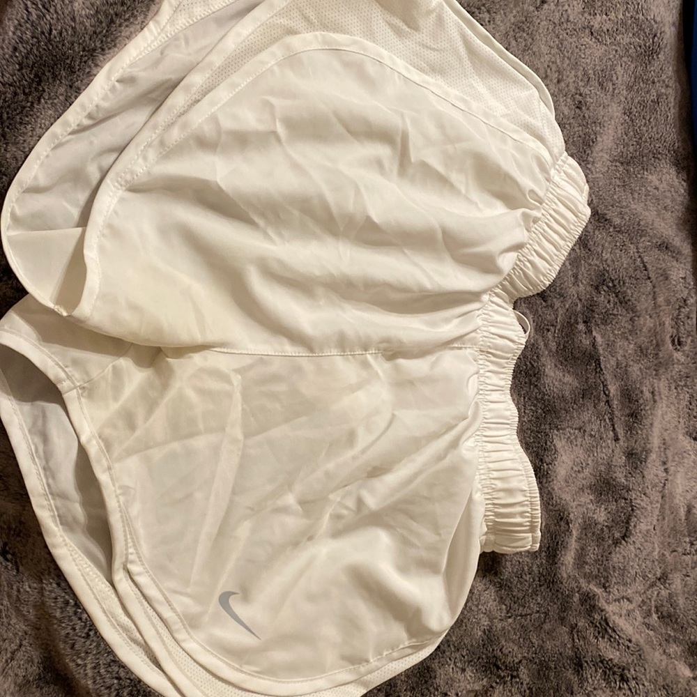 white nike shorts